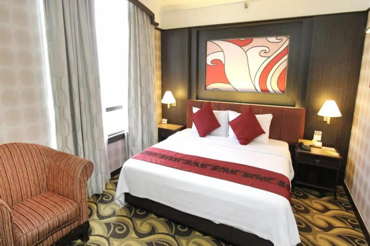 Mardhiyyah Hotel And Suites Shah Alam Ngoại thất bức ảnh