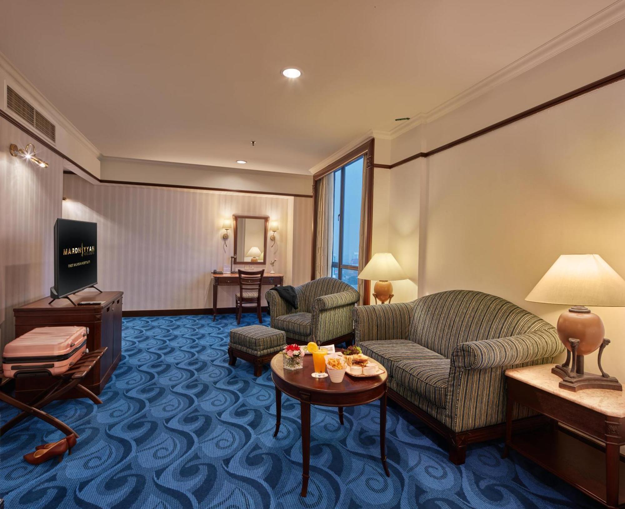 Mardhiyyah Hotel And Suites Shah Alam Ngoại thất bức ảnh